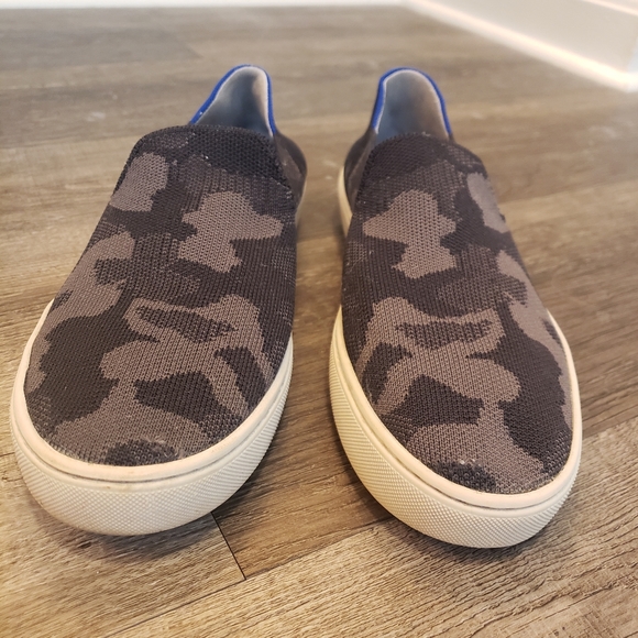Rothy's Sneaker Camo size 9 - Picture 1 of 10
